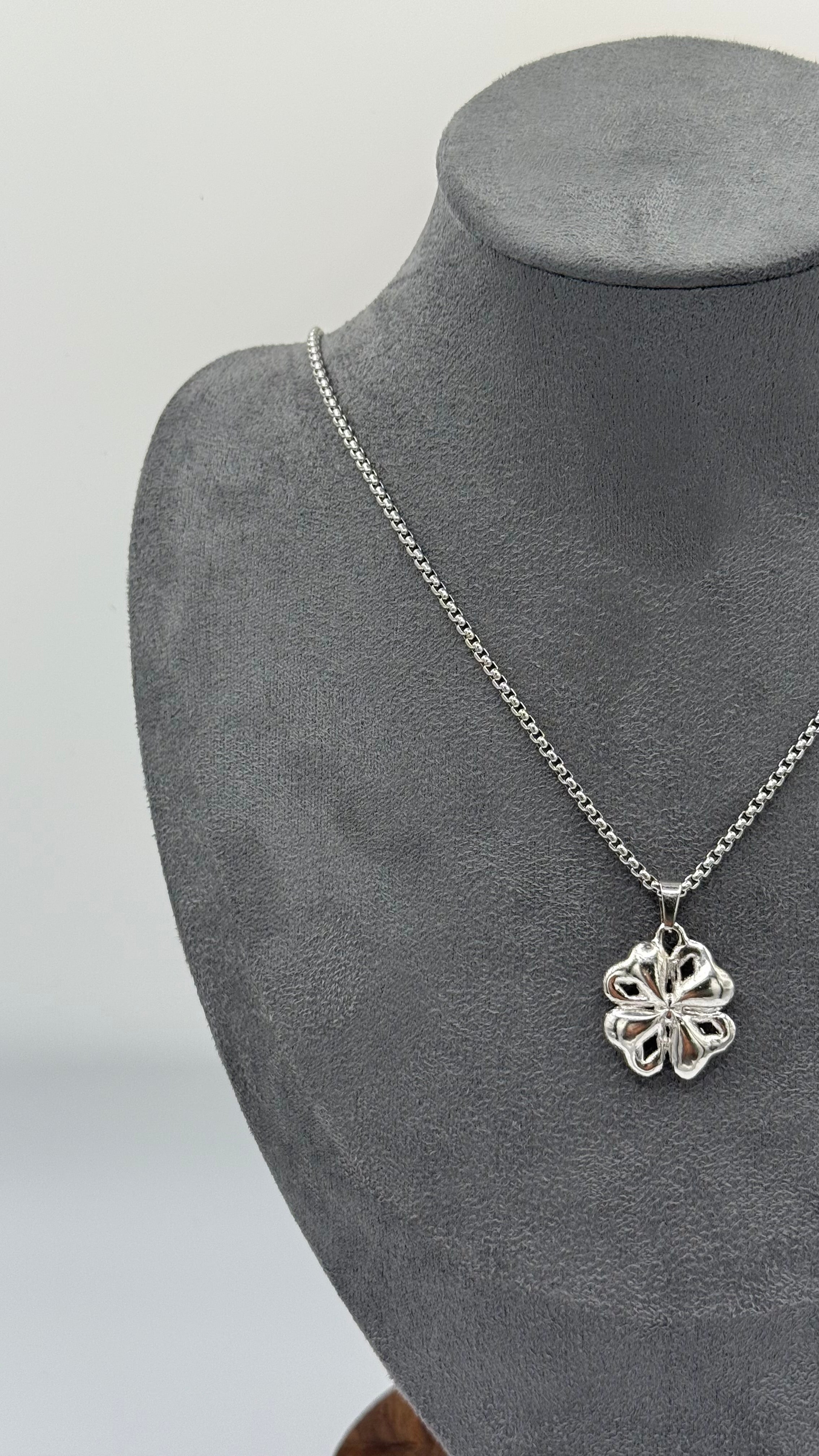 Lucky Clover - Collar Plata