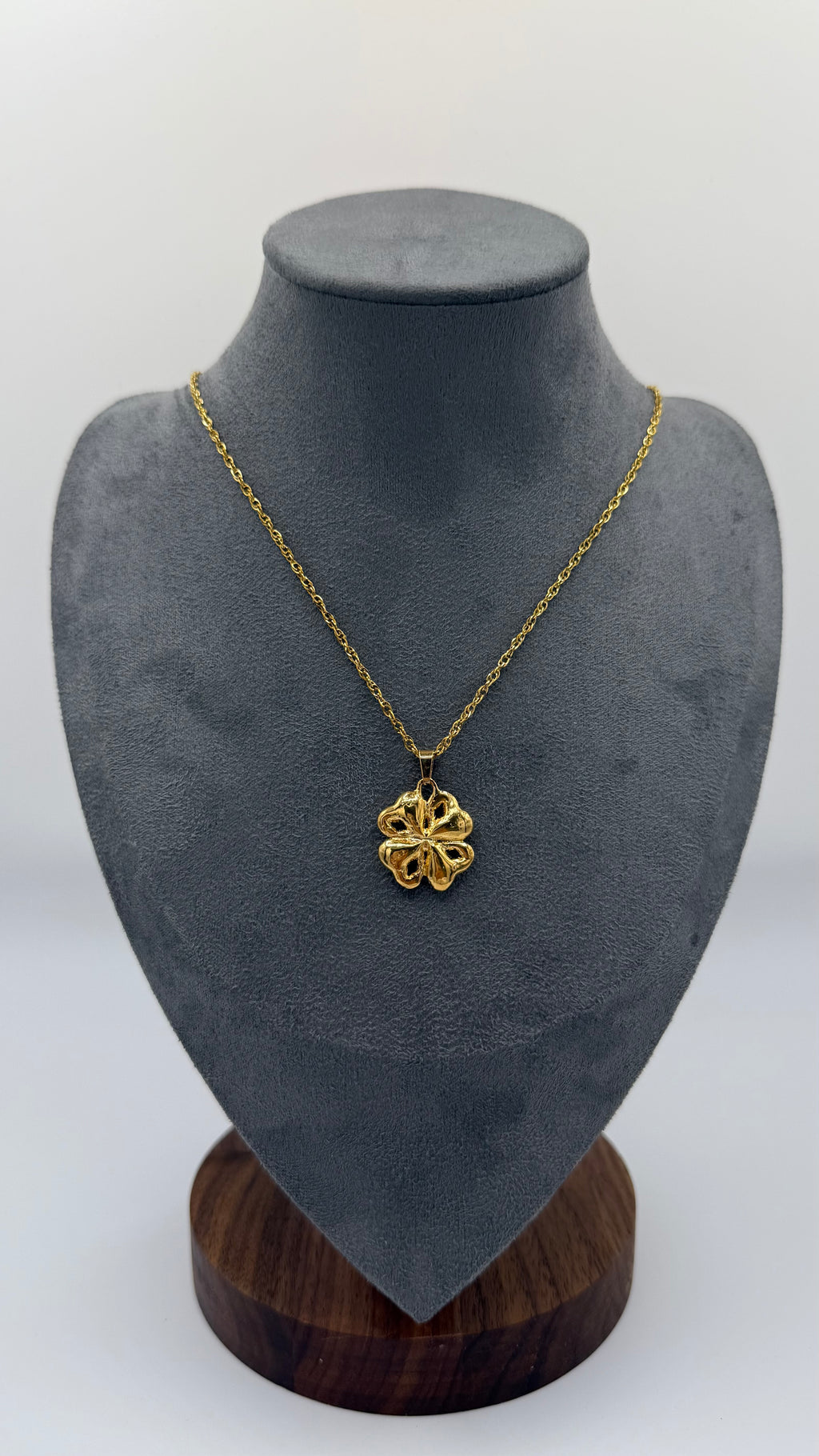 Lucky Clover - Collar Oro