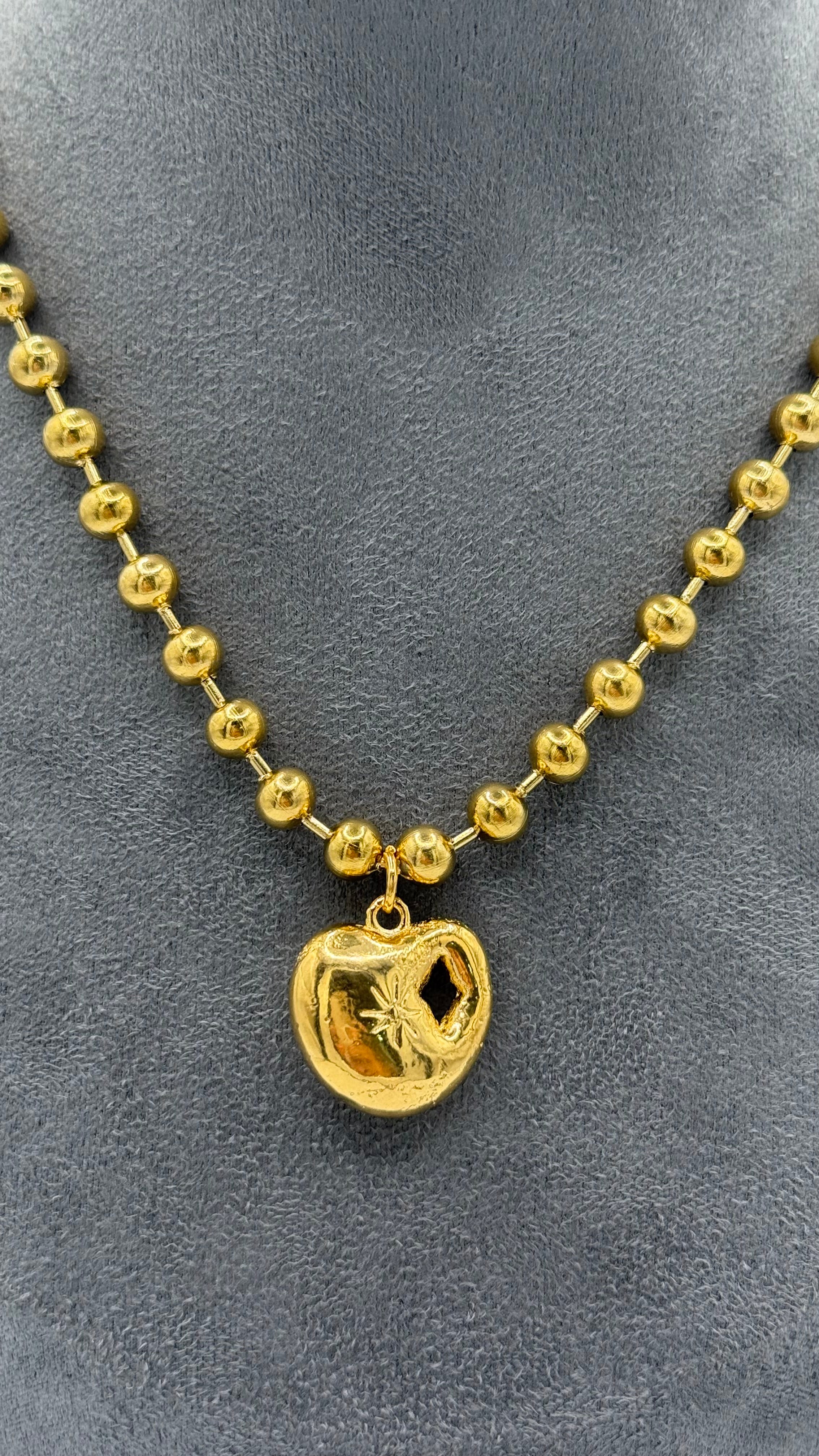 Shooted and Burned Cherry - Collar Oro