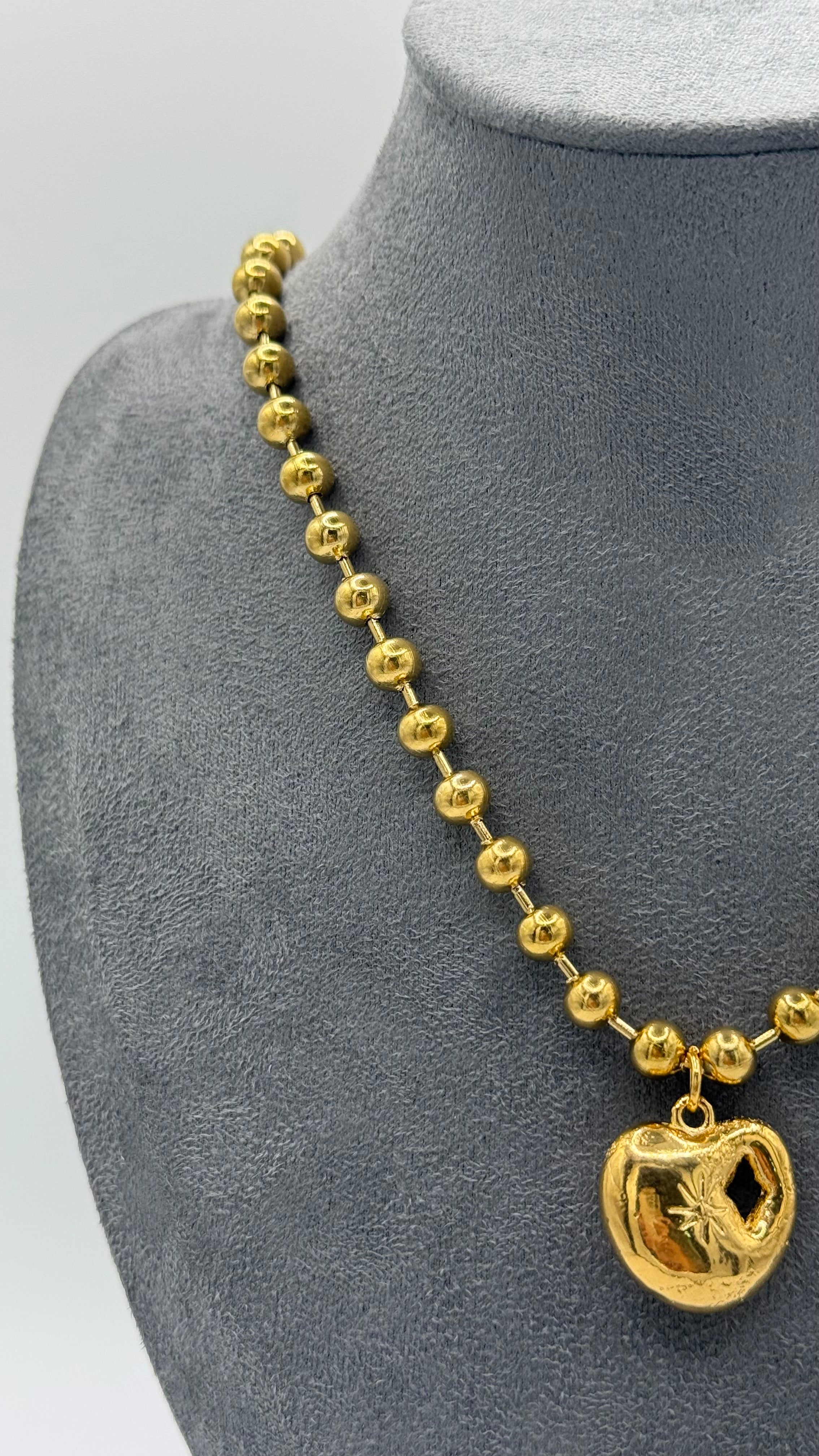 Shooted and Burned Cherry - Collar Oro