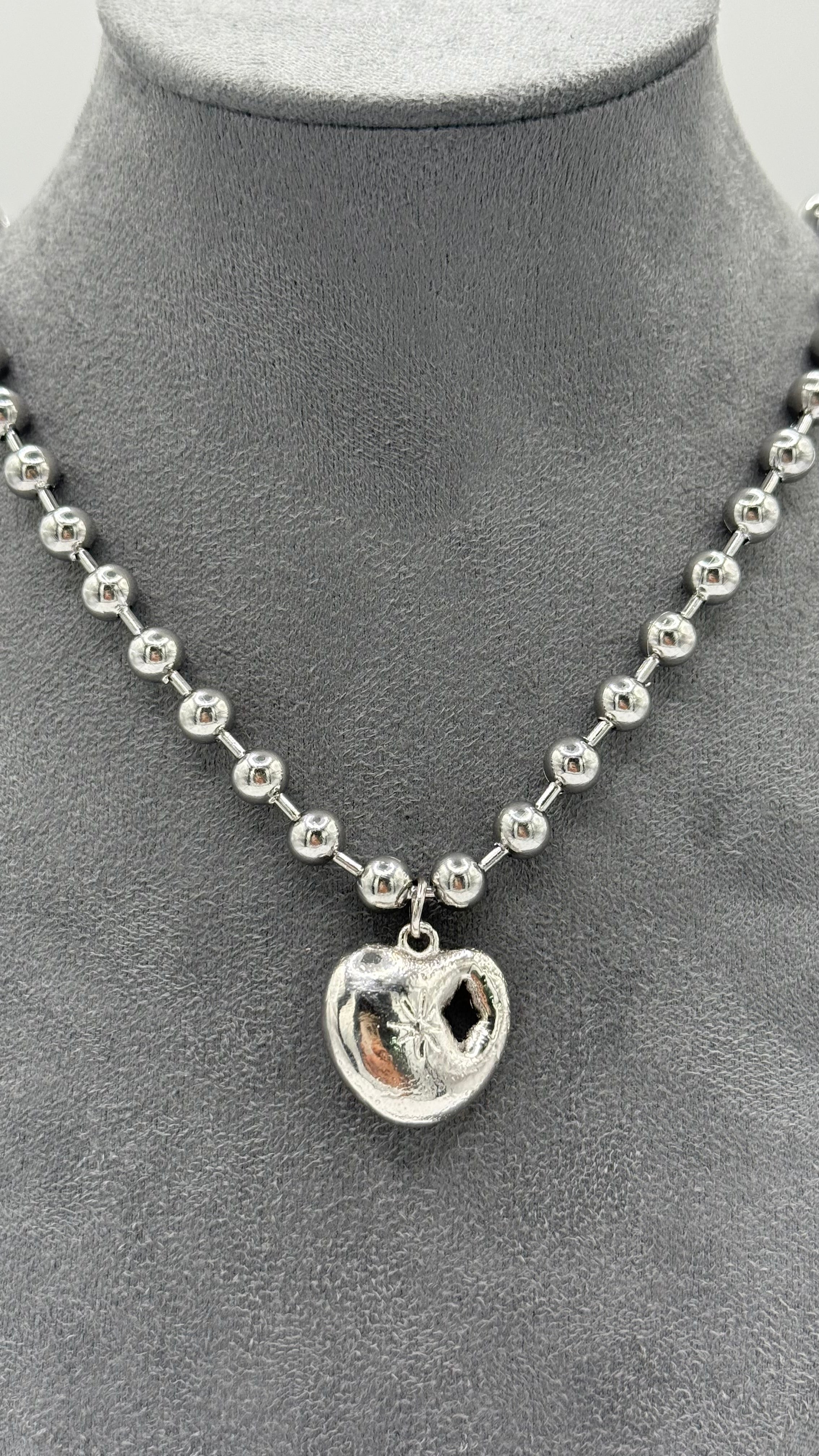 Shooted and Burned Cherry - Collar Plata