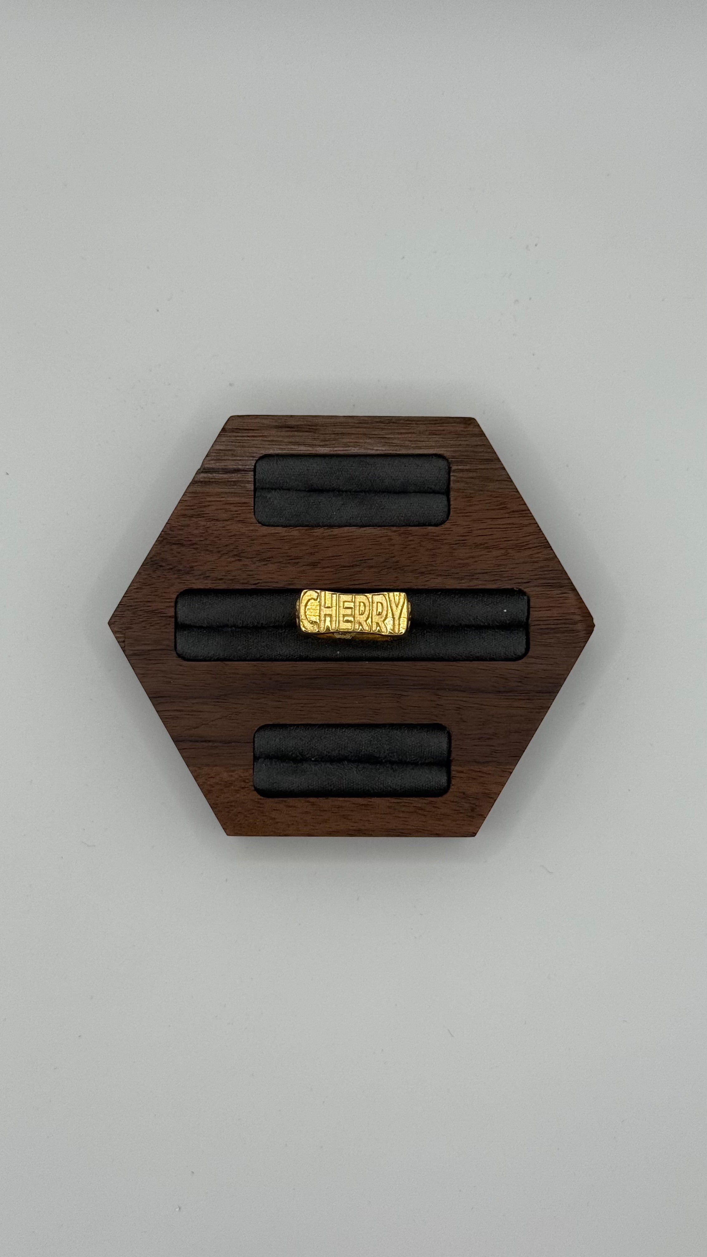 Cherry Stamp - Anillo Oro